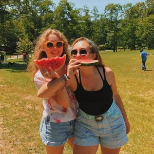 Meet your Posher, Helen